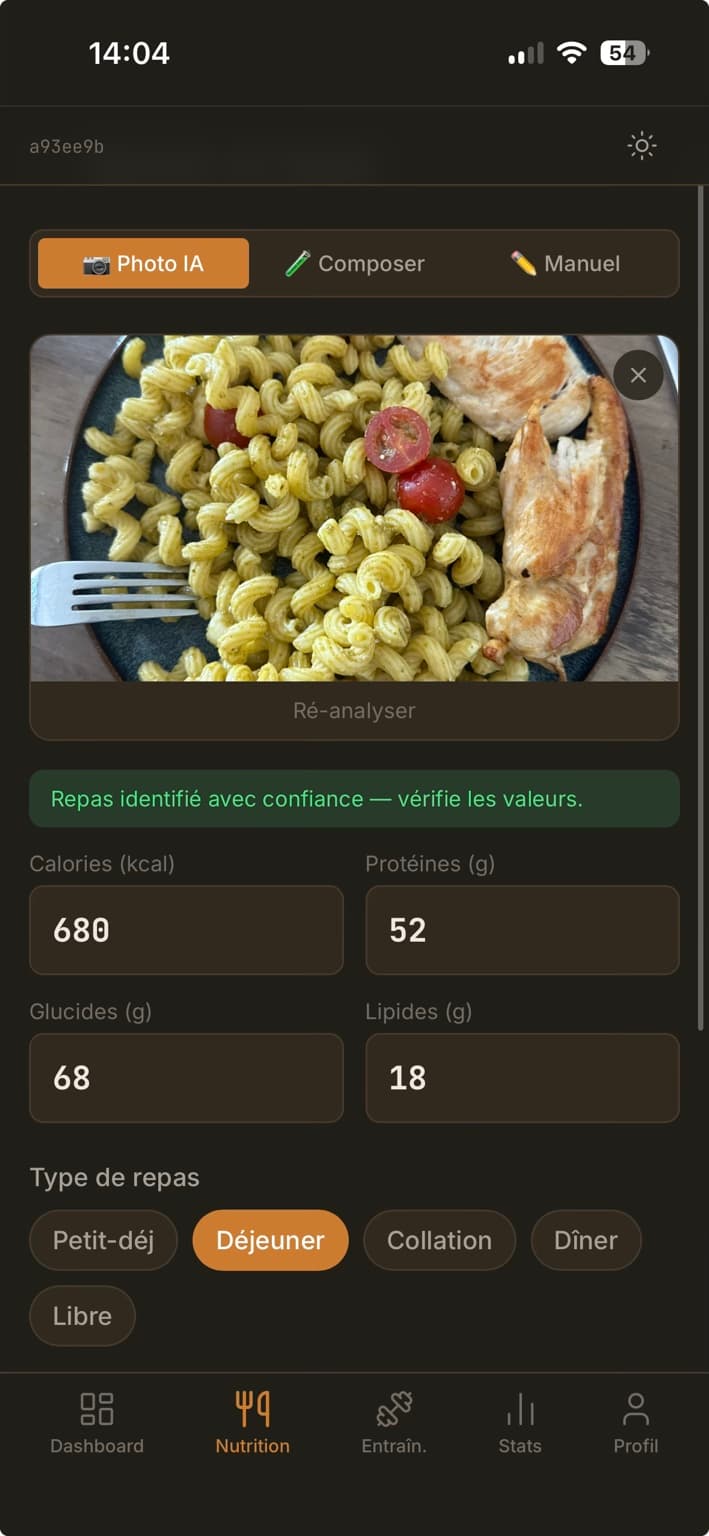 La photo d'un vrai repas envoyée à l'app, analysée par l'IA : calories et macronutriments estimés